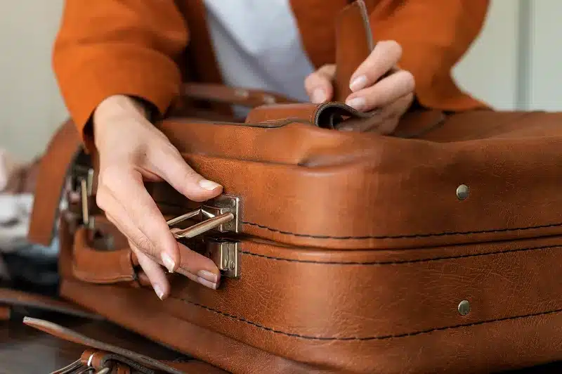 woman-making-her-baggage-vacation Turkish Leather