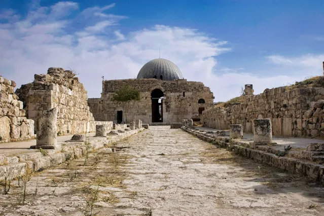 Ancient Mosquee in jordan Trip